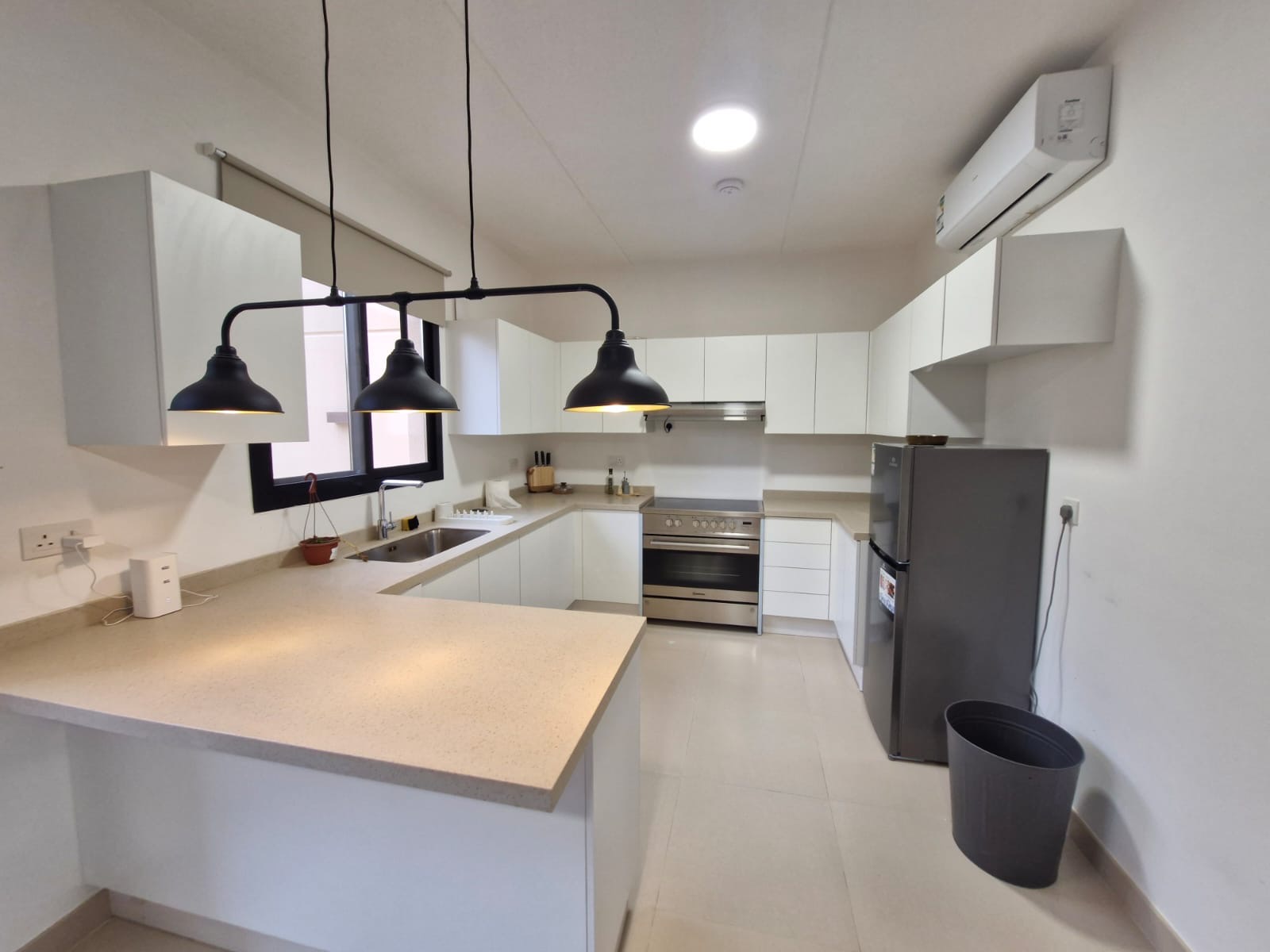 🏡 *Modern Townhouse fully furnished for Rent in Sedra (Roshn) – Stylish & Family-Friendly* 👨‍👩‍👧‍👦